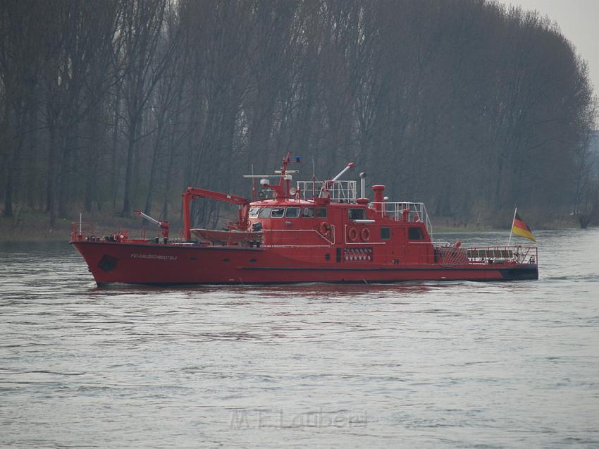 Feuerloeschboot 10-2      P119.JPG